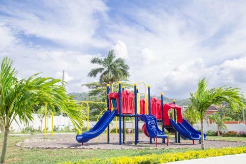 La Casa De Playa Ocho Rios Villa