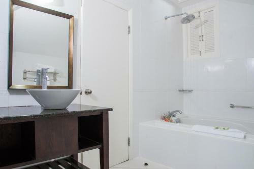 Hotel Hillview At Mystic Ridge
