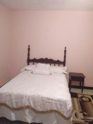 Scarlett Hall Hideaway