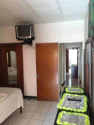 Hostal Home Away From Home