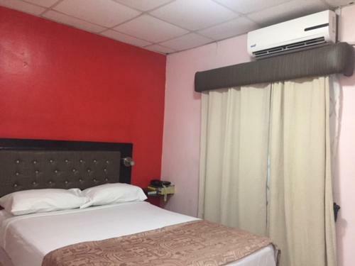 Sunset Inn Apartment Hotel