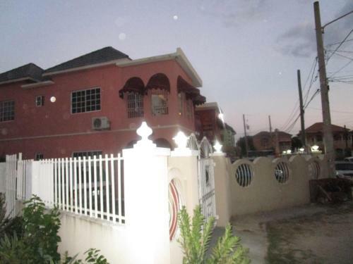 The Residence Portmore Apartment 1