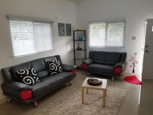 Apartamento Caymanas Estate 24/7 Security