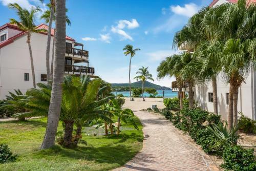 Hotel Sapphire Beach Resort