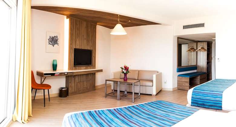 Hotel Kanoa Resort Saipan