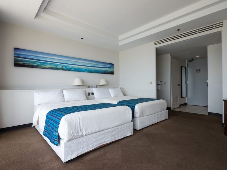 Hotel Kanoa Resort Saipan
