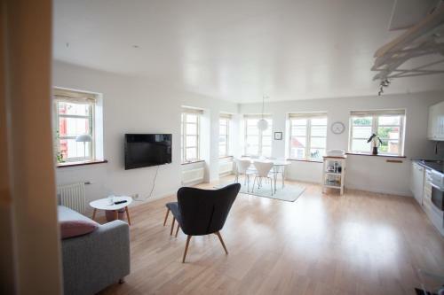 Central Apartment In T�rshavn