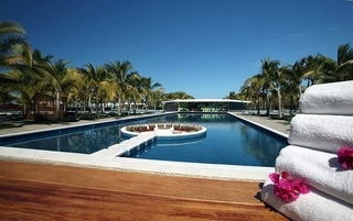 La Tranquila Breath Taking Resort Spa