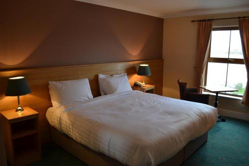 Caisleain Oir Hotel