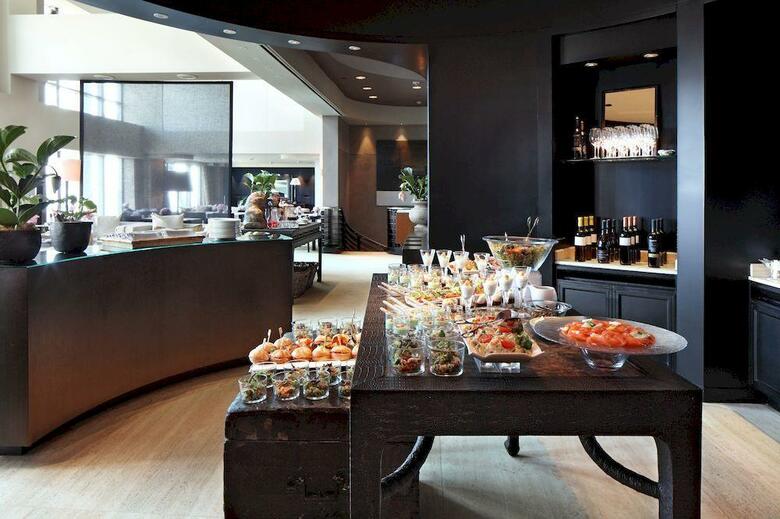 Hotel Arts