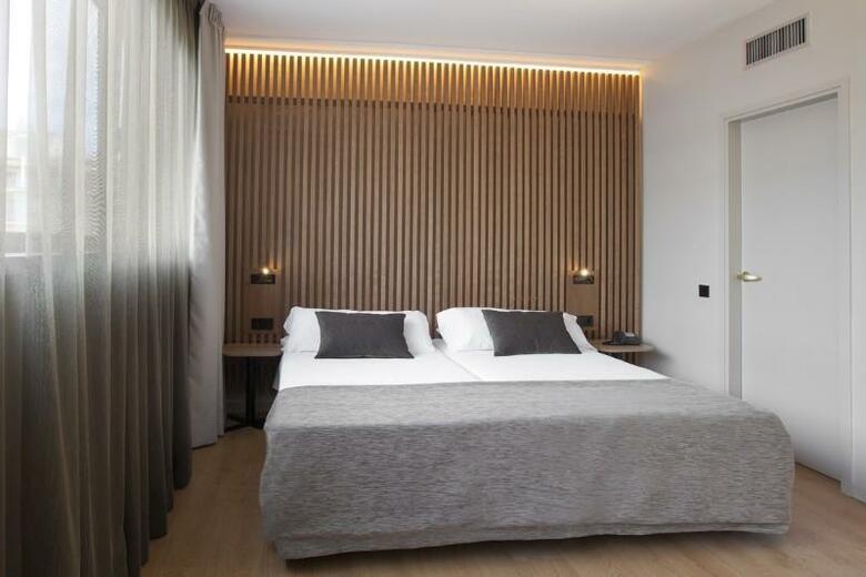 Aparthotel Atenea Barcelona