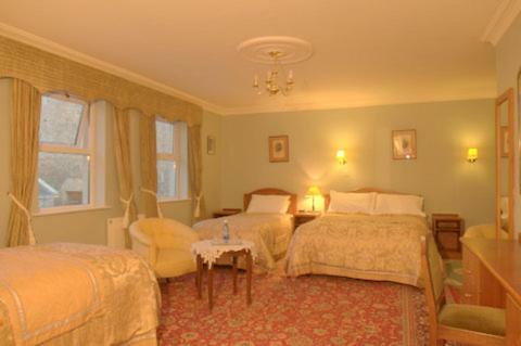 The Castle Country House B&B