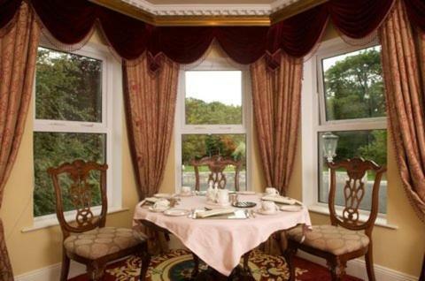 The Castle Country House B&B