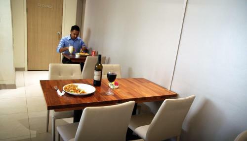 Town House Apartment Hotels Suva