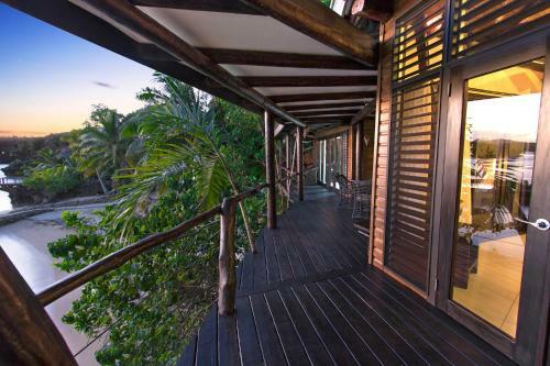 Hotel Savasi Island Resort