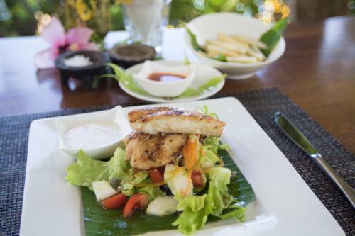 Hotel Savasi Island Resort