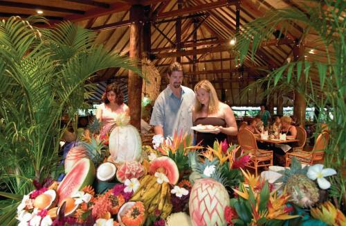 Hotel Outrigger Fiji Beach Resort