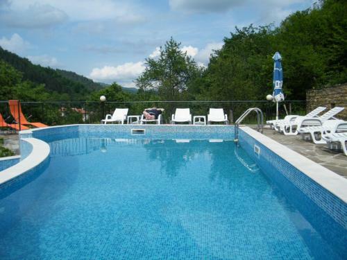 Family Hotel Chiflik Hills