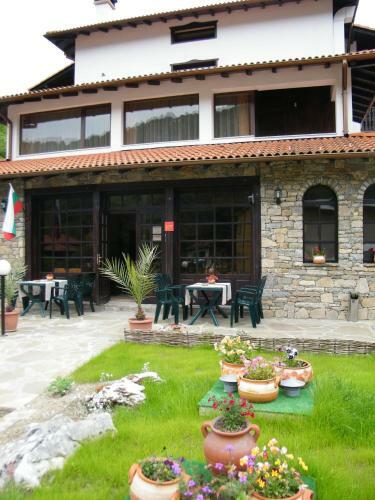 Family Hotel Chiflik Hills