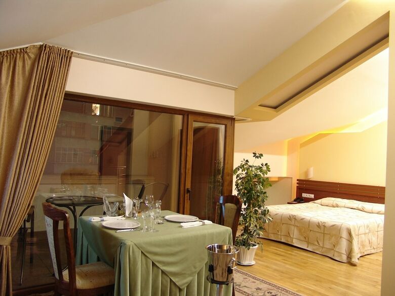 National Palace Hotel