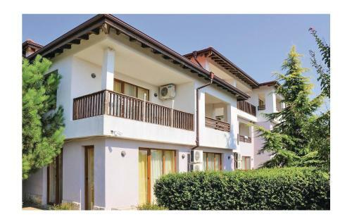 Two-bedroom Holiday Home In Rogachevo