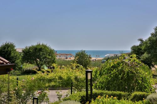 Al Rial Beach Apartments