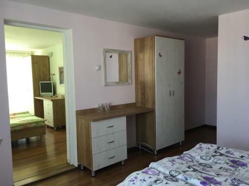 Hostal Triglav Edelweiss Guest House