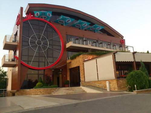 Family Hotel Ring