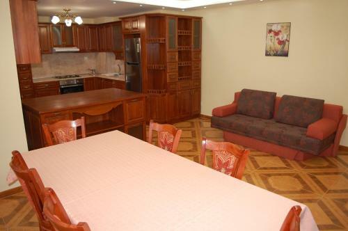 Hostal Mutafova House
