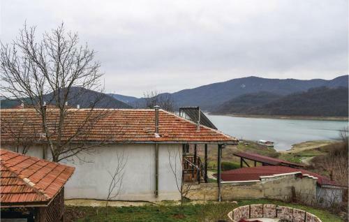 Three-bedroom Holiday Home In Asparuhovo