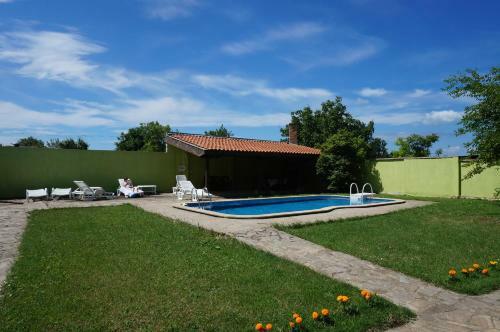 Apartamento Angelinas Villa With Private Pool
