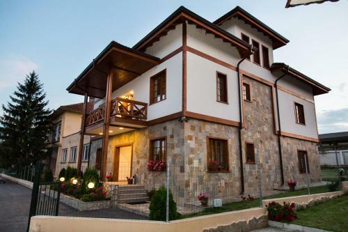 Family Hotel Perla