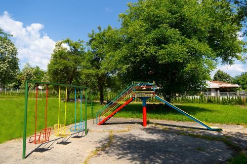 Holiday Village Apriltsi