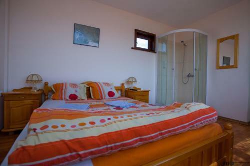 Hostal Semeen Hotel Valdes