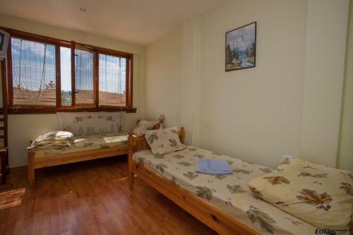 Hostal Semeen Hotel Valdes