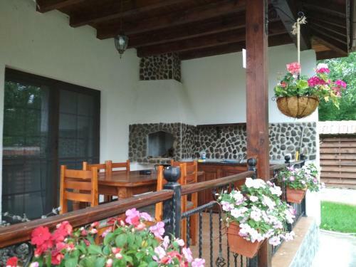 Hostal Kyshta Za Gosti Tam Krai Rekata