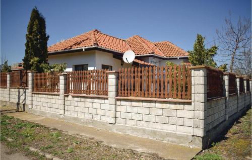 Two-bedroom Holiday Home In Senokos