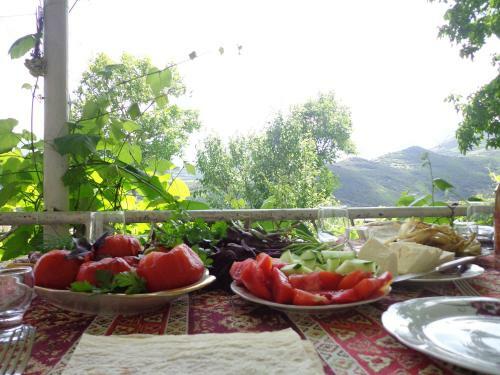 Anush`s B&B
