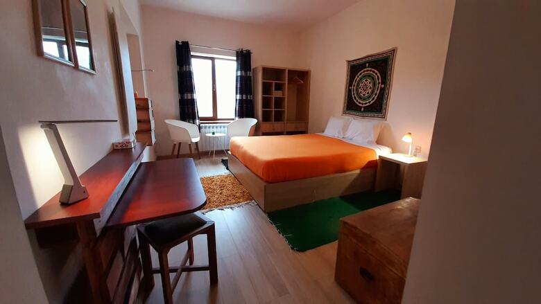 Hostal Lermont Guest House