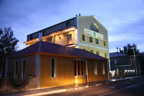 Nairi Hotel