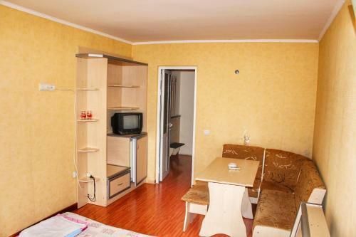 Hotel Nairi Rest House