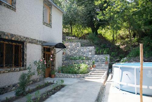 Hostal Guest House Eco Oldijevan