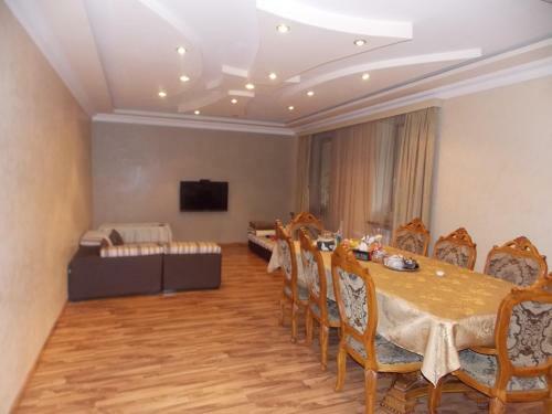 Bed & Breakfast Artsiv Guesthouse