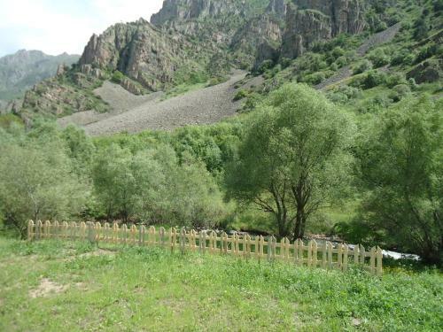 Bed & Breakfast The River House Yeghegis