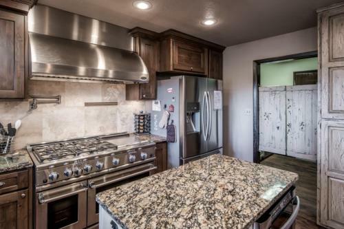 Alto Escape - Four Bedroom Cabin