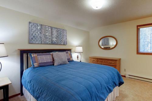 Black Butte Ranch: South Meadow Home Eighty-four