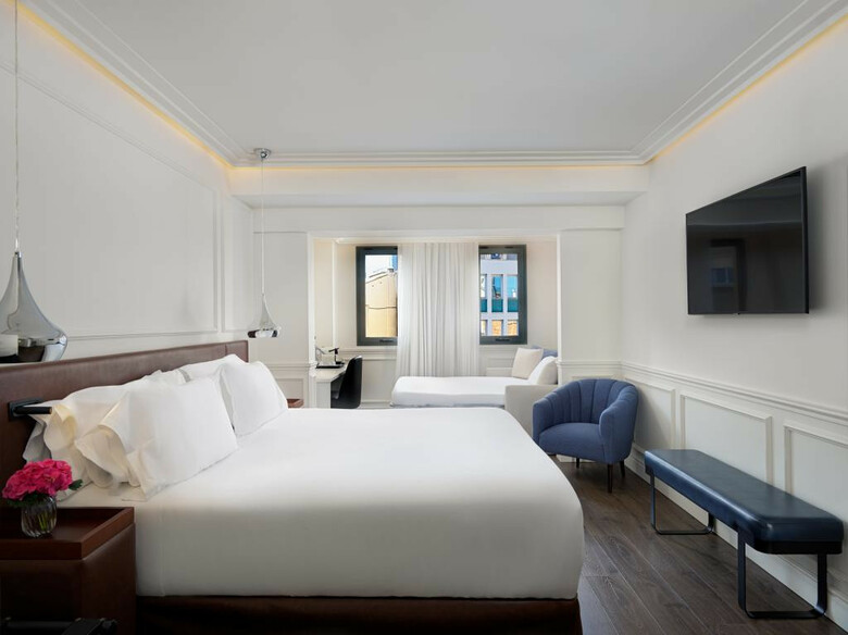 Hotel H10 Universitat