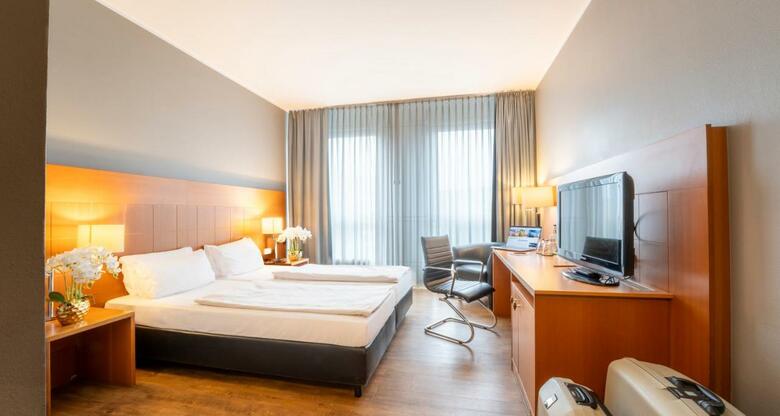 Hotel Plaza Premium K�ln