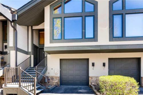 One Breckenridge Place #6 Townhouse
