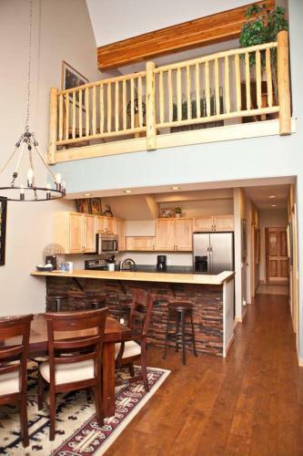Apartamento The Spacious Corral - Steps To Lifts And Main St